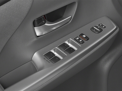 2014 Toyota Prius v Five