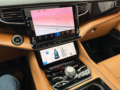 2023 Jeep Grand Wagoneer Series III