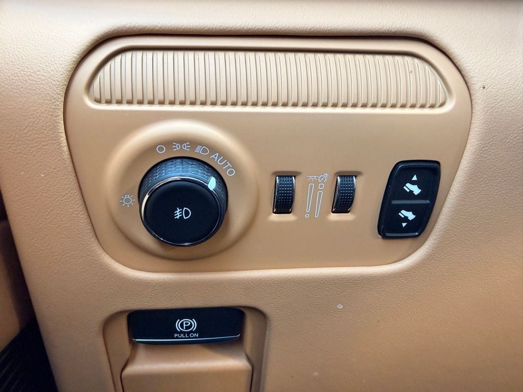 2023 Jeep Grand Wagoneer Series III