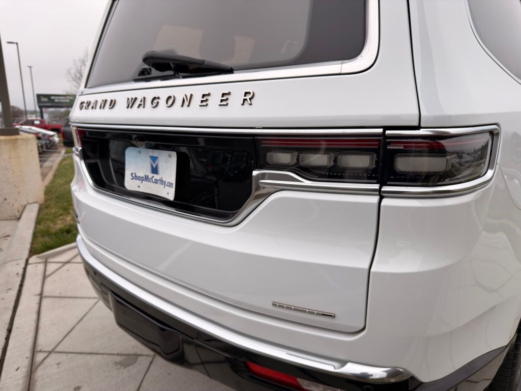 2023 Jeep Grand Wagoneer Series III