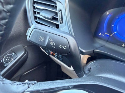 2022 Ford Escape Hybrid Titanium