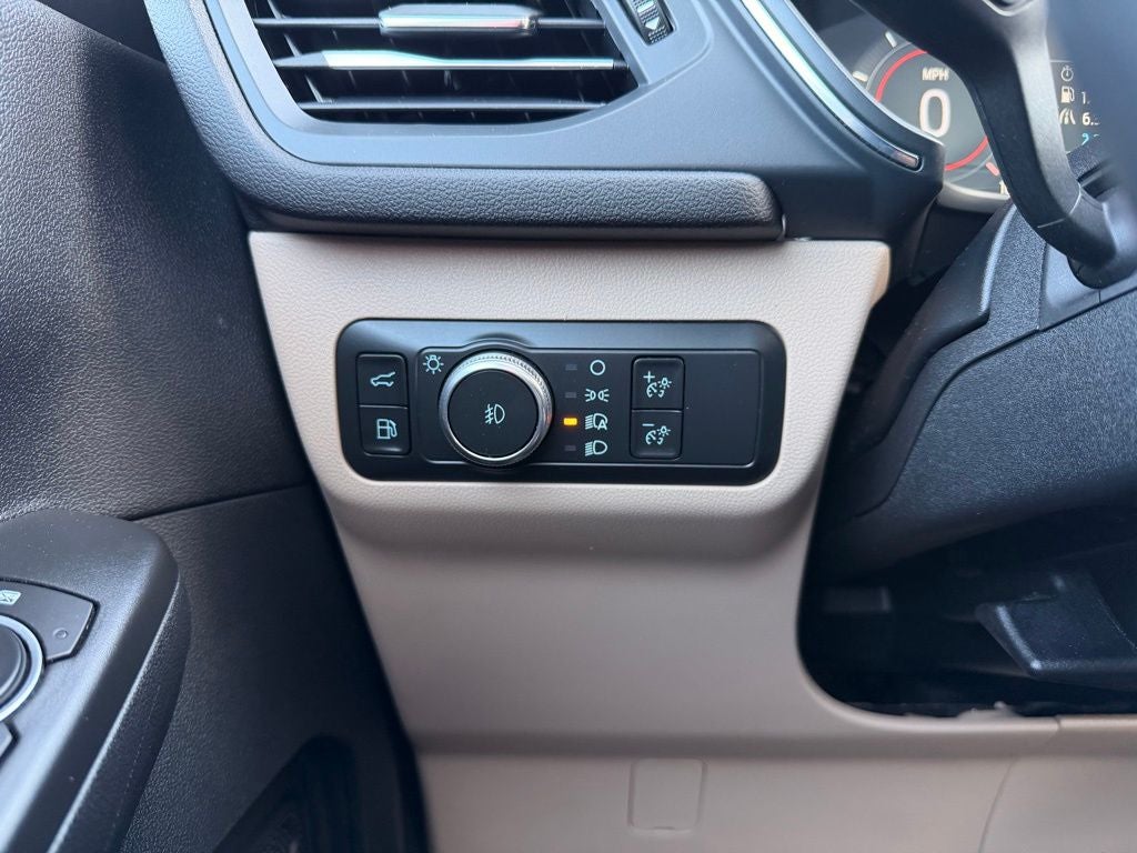 2022 Ford Escape Hybrid Titanium