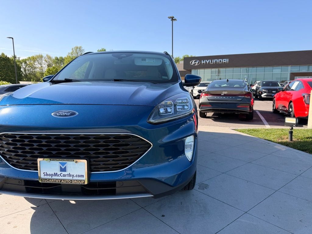 2022 Ford Escape Hybrid Titanium