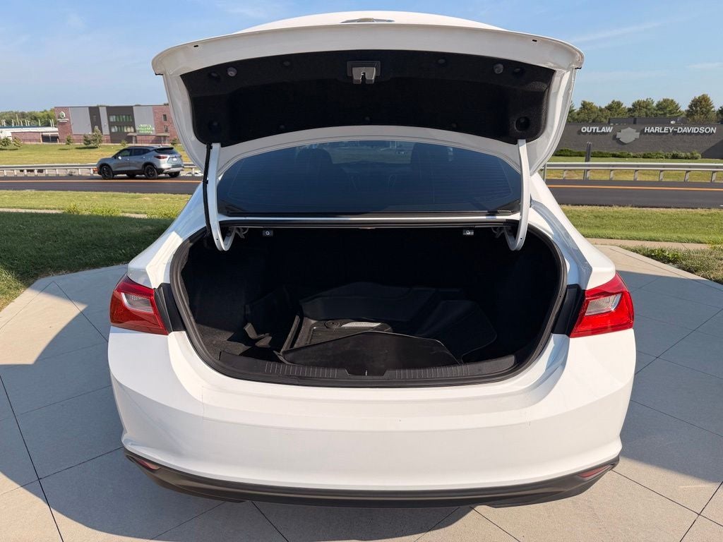 2020 Chevrolet Malibu LS 1LS