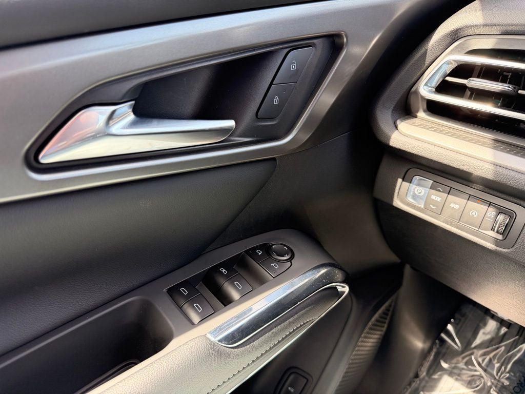 2026 Chevrolet Traverse LT 2LT