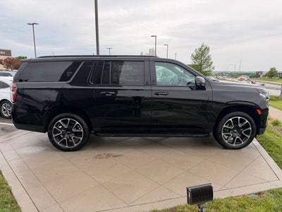 2022 Chevrolet Suburban RST