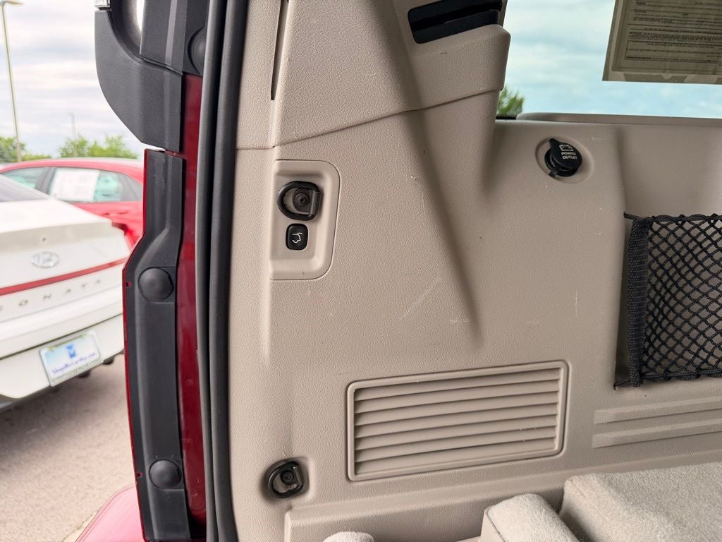 2008 Jeep Commander Overland