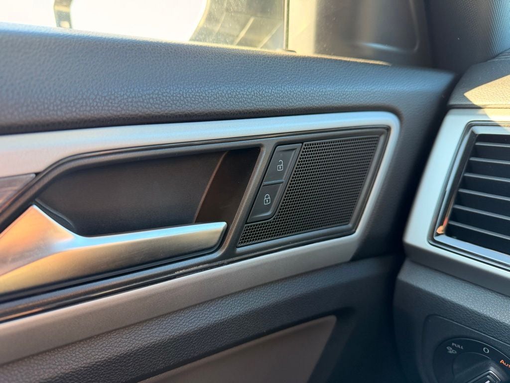 2022 Volkswagen Atlas Cross Sport 3.6L V6 SE w/Technology