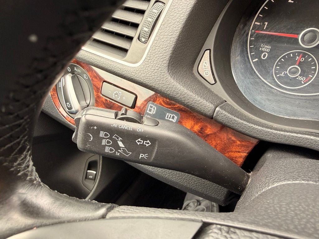 2013 Volkswagen Passat TDI SEL Premium