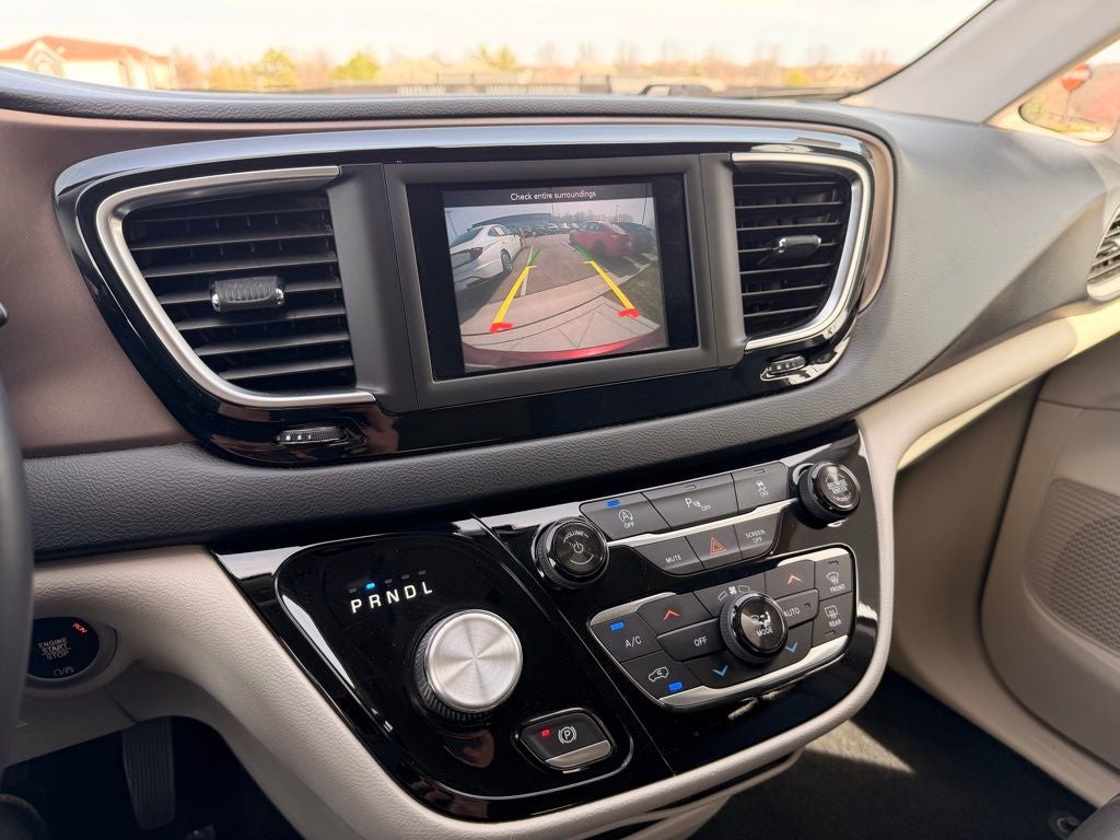 2018 Chrysler Pacifica Touring L