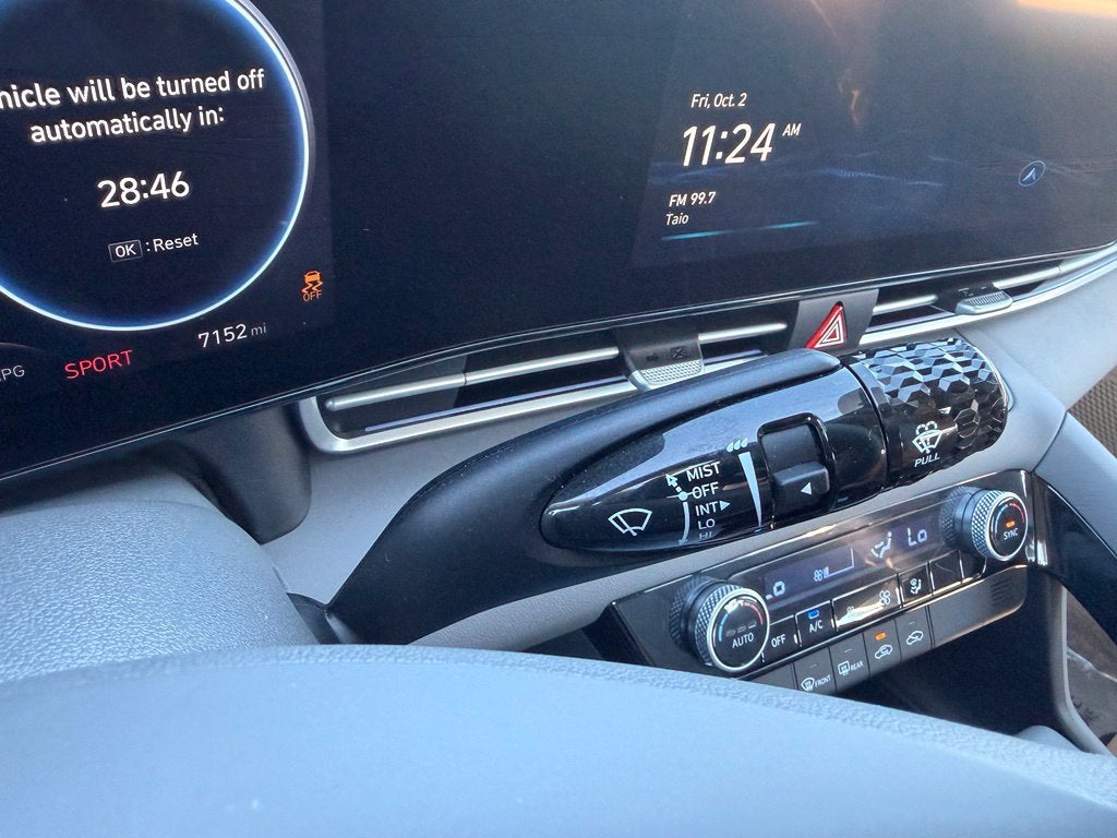 2025 Hyundai Elantra Hybrid SEL Sport