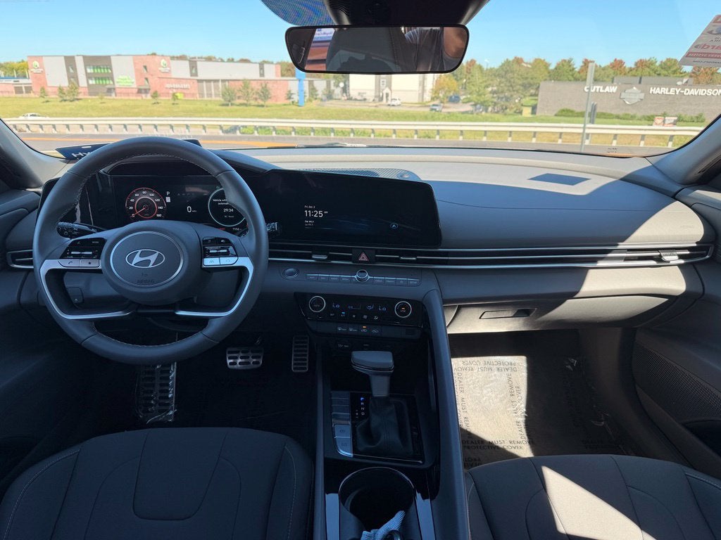 2025 Hyundai Elantra Hybrid SEL Sport