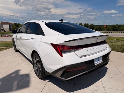 2025 Hyundai Elantra Hybrid SEL Sport
