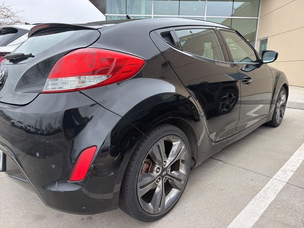 2012 Hyundai Veloster Base w/Black