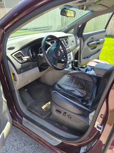 2017 Kia Sedona LX