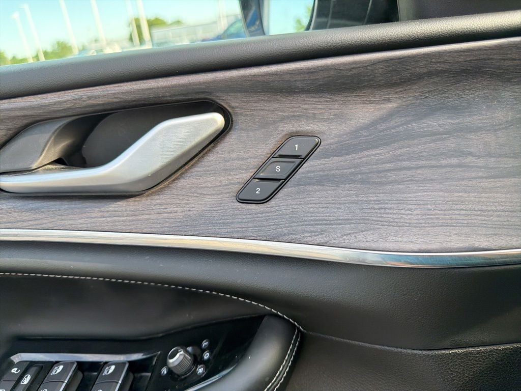 2023 Jeep Grand Cherokee L Overland