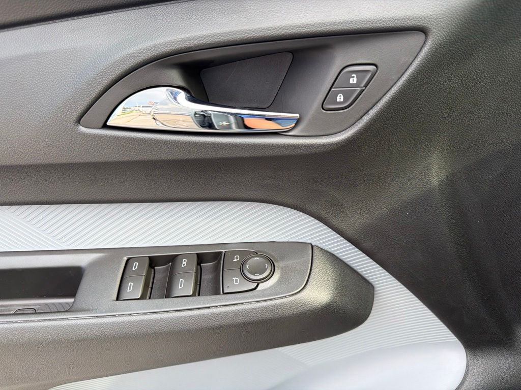 2027 Chevrolet Bolt EV LT