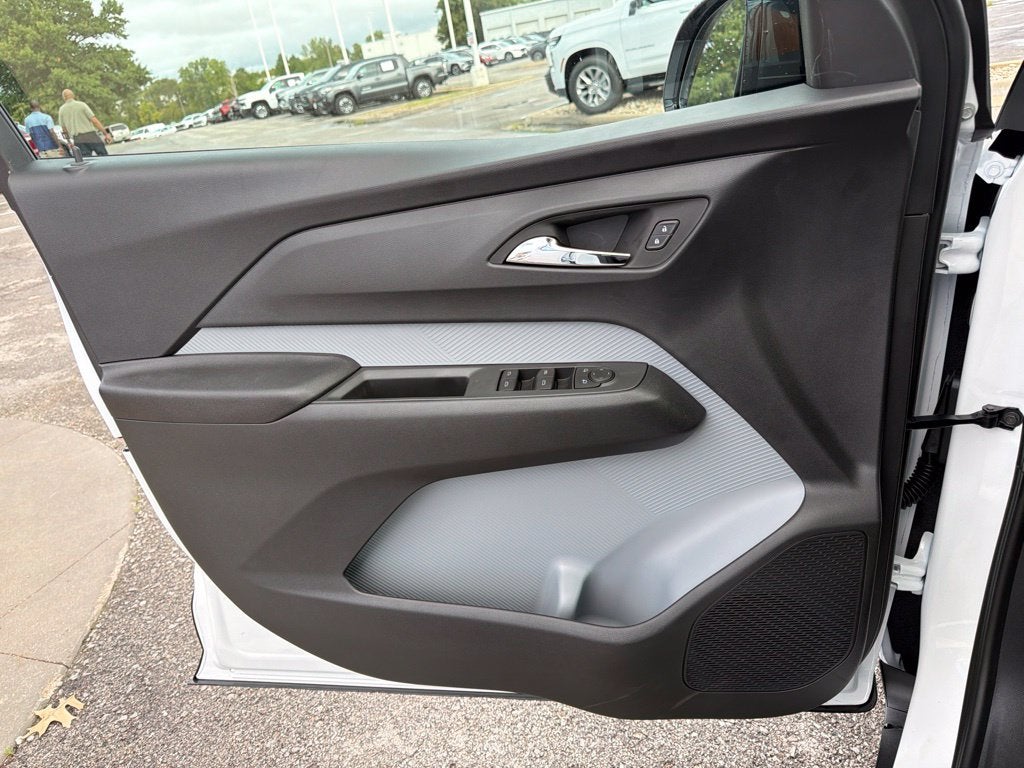 2027 Chevrolet Bolt EV LT