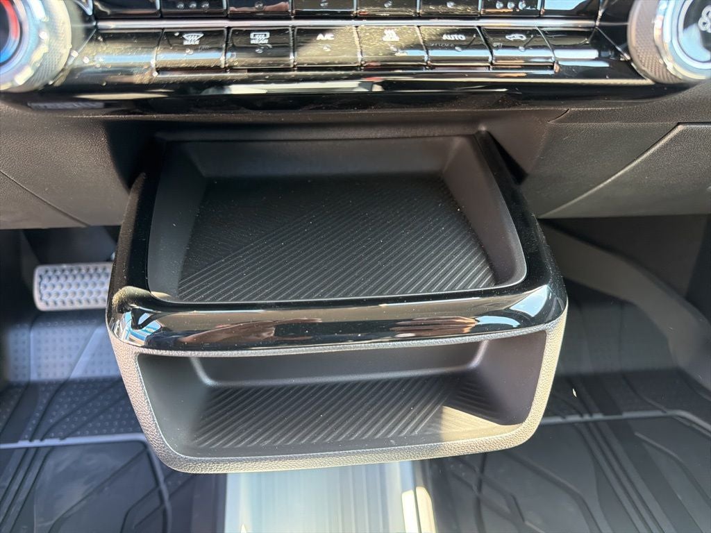 2027 Chevrolet Bolt EV LT
