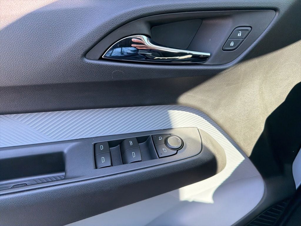 2027 Chevrolet Bolt EV LT
