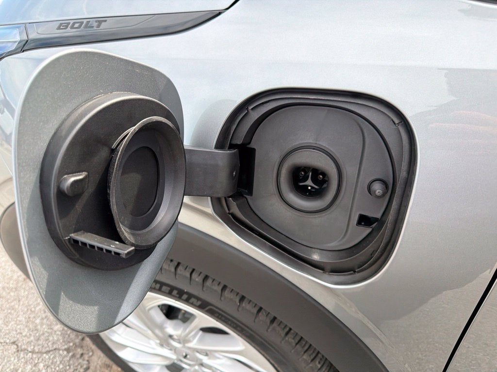 2027 Chevrolet Bolt EV LT