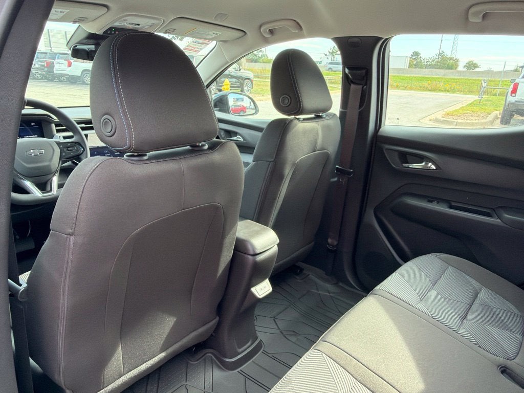 2027 Chevrolet Bolt EV LT