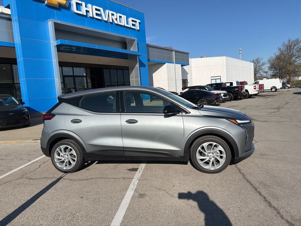 2027 Chevrolet Bolt EV LT