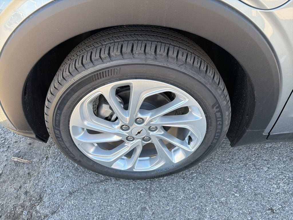 2027 Chevrolet Bolt EV LT