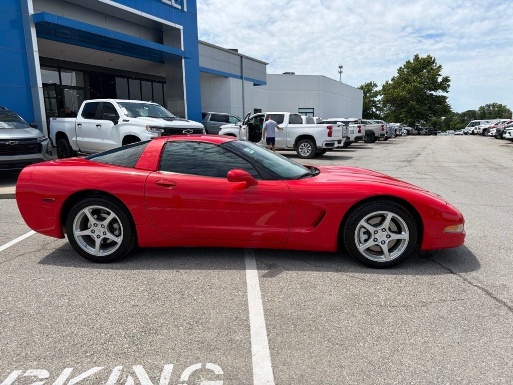 2004 Chevrolet Corvette Base