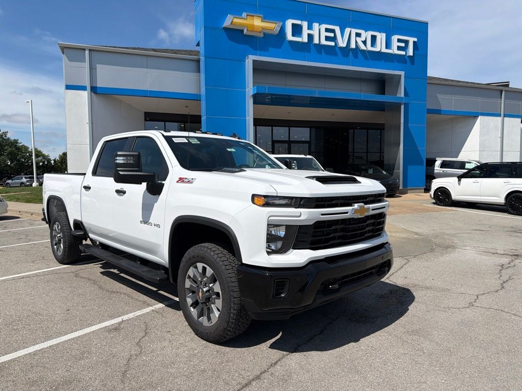 2026 Chevrolet Silverado 2500HD Custom