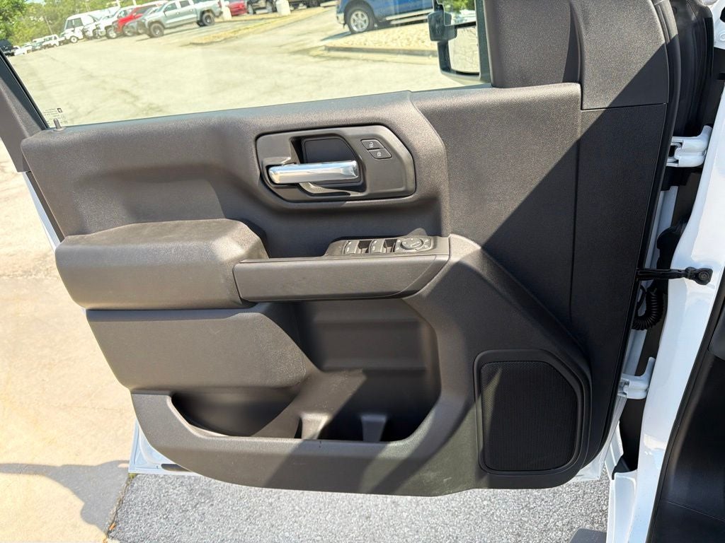 2026 Chevrolet Silverado 2500HD Custom