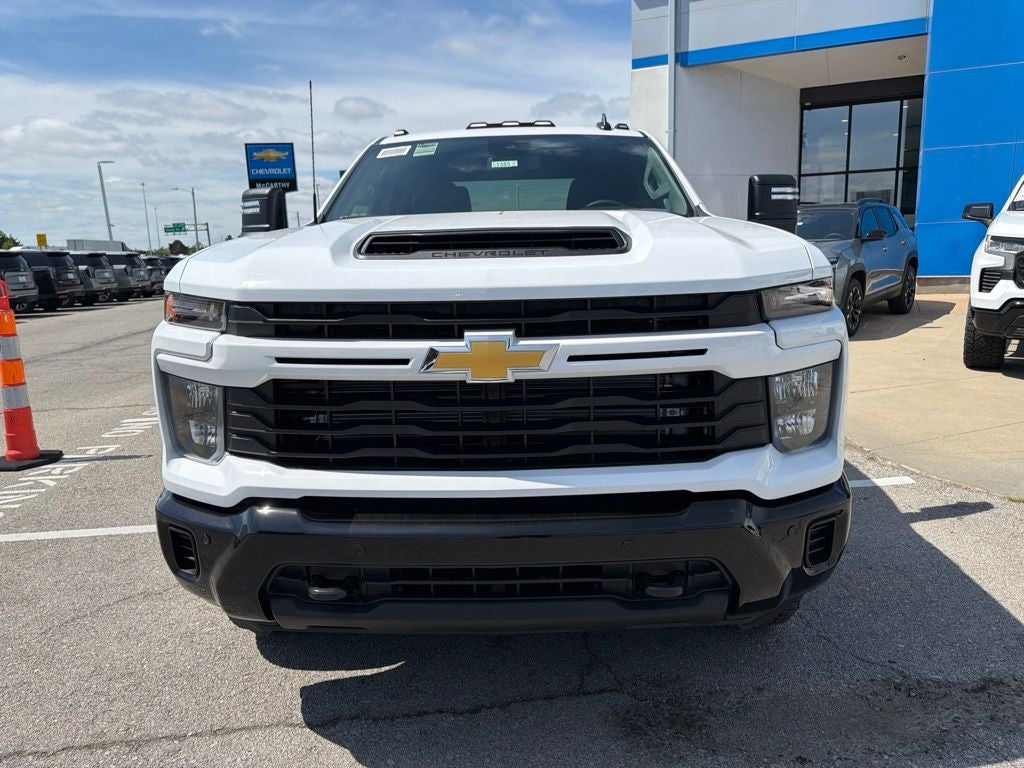 2026 Chevrolet Silverado 2500HD Custom