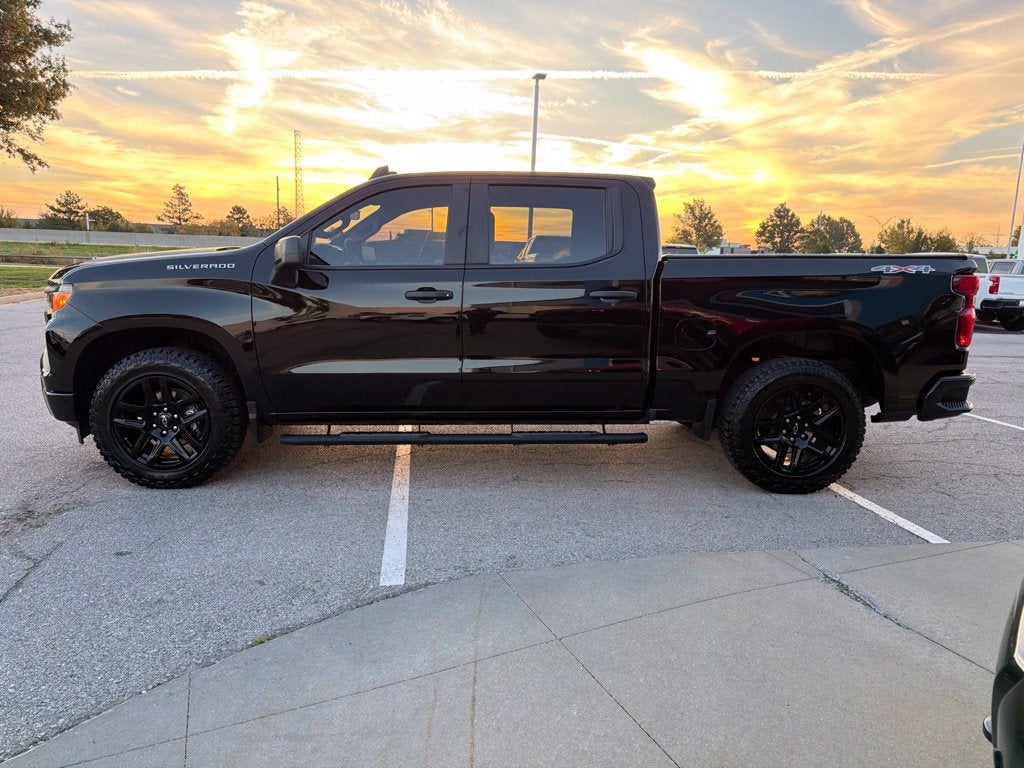 2024 Chevrolet Silverado 1500 Custom