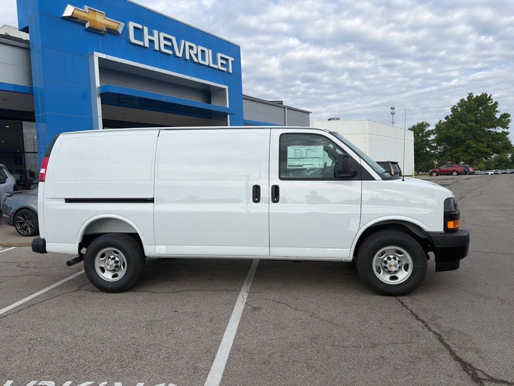 2026 Chevrolet Express 2500 Work Van Cargo