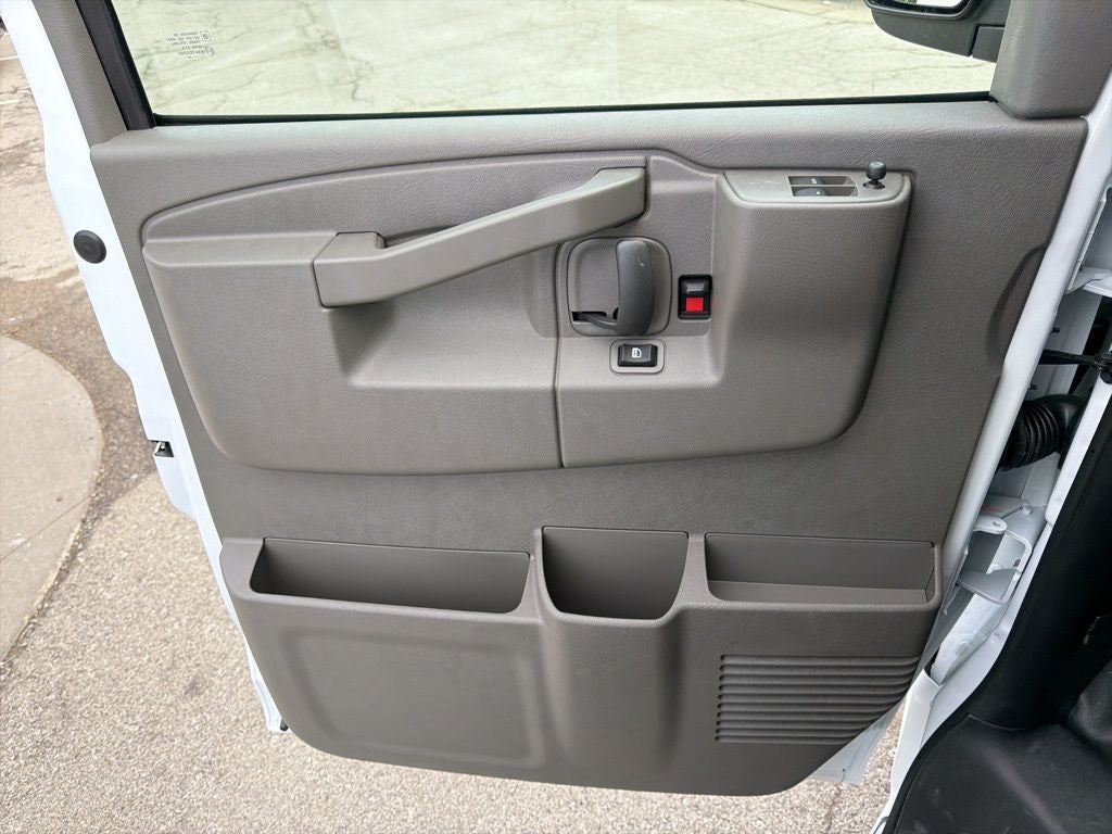 2026 Chevrolet Express 2500 Work Van Cargo