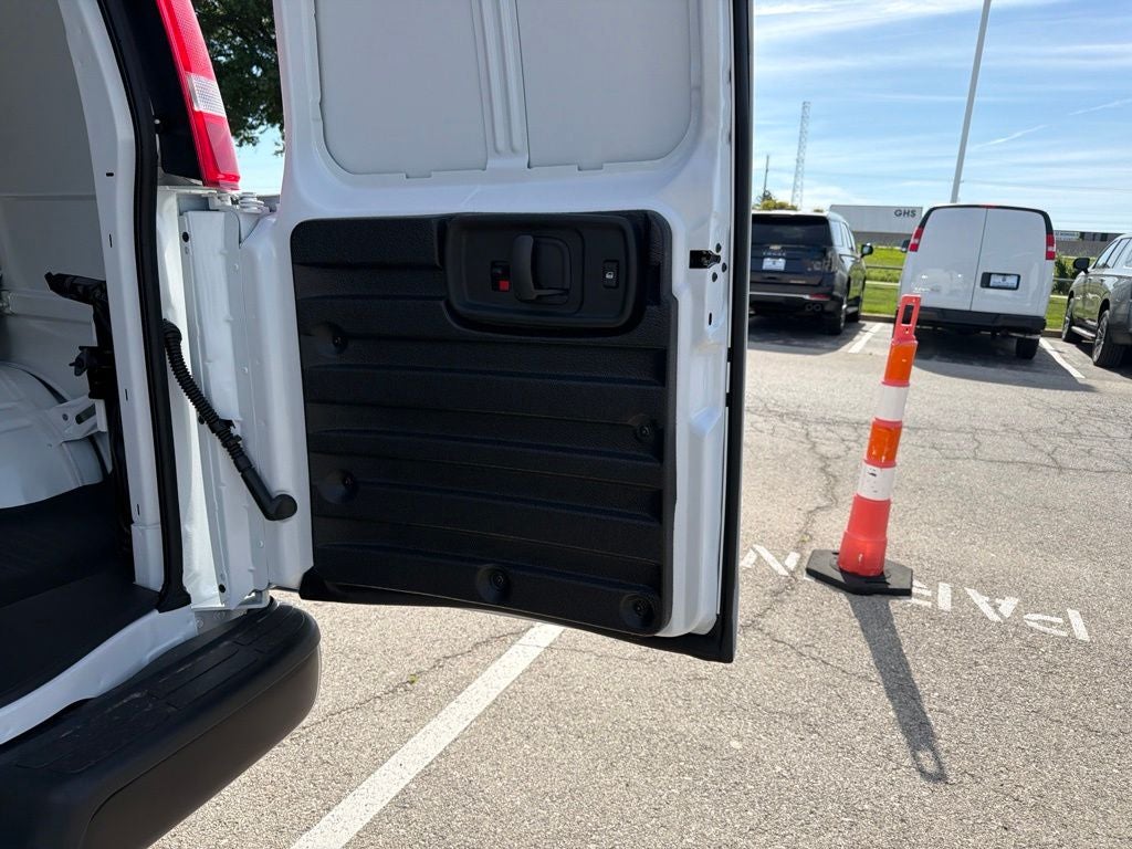 2026 Chevrolet Express 2500 Work Van Cargo