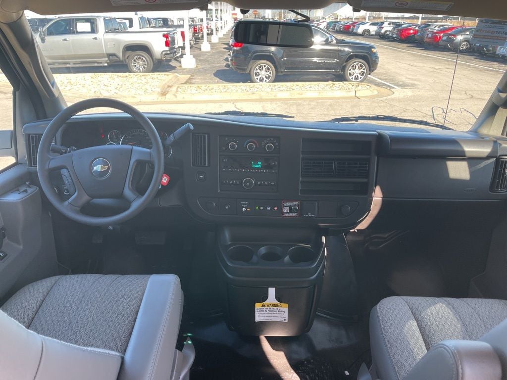 2025 Chevrolet Express 3500 Work Van Cargo