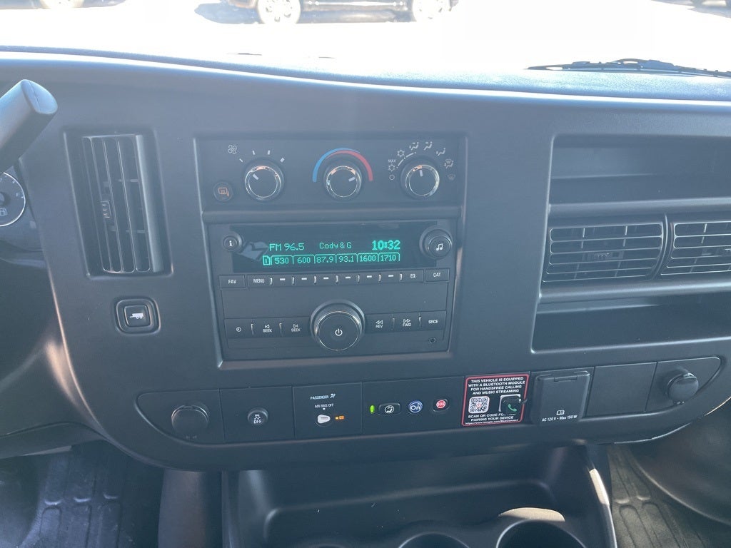 2025 Chevrolet Express 3500 Work Van Cargo