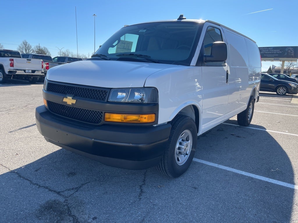 2025 Chevrolet Express 3500 Work Van Cargo