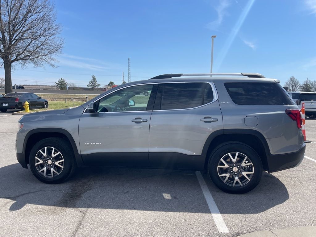2023 GMC Acadia SLE