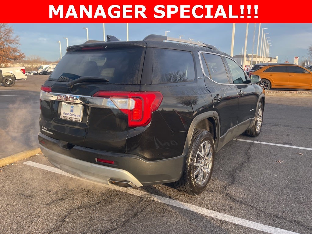 2023 GMC Acadia SLT