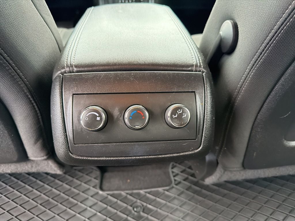 2015 GMC Acadia SLE-2
