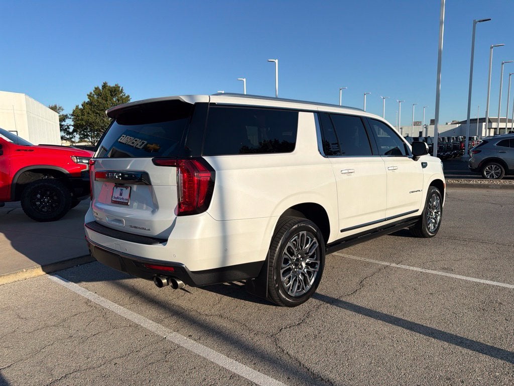 2023 GMC Yukon XL Denali Ultimate