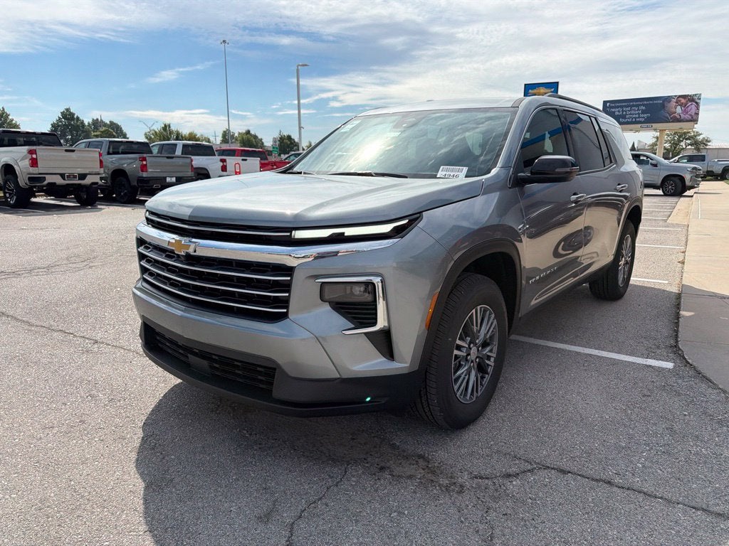 2027 Chevrolet Traverse LT
