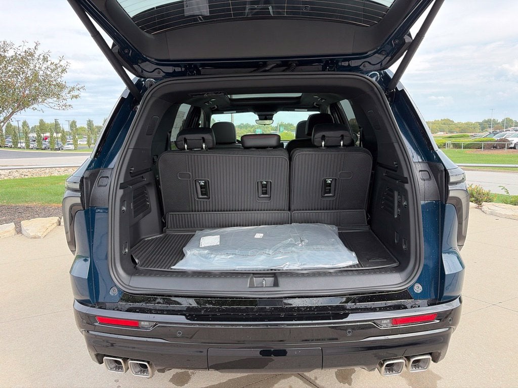 2027 Chevrolet Traverse RS