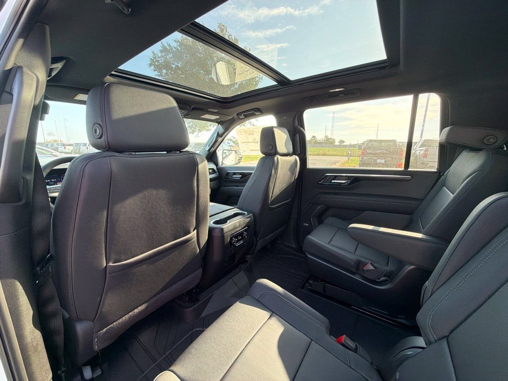 2027 Chevrolet Suburban LT