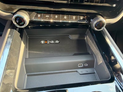 2027 Chevrolet Suburban LT