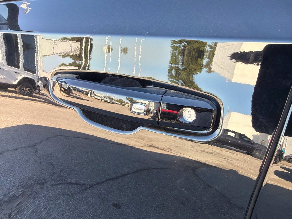 2027 Chevrolet Suburban RST