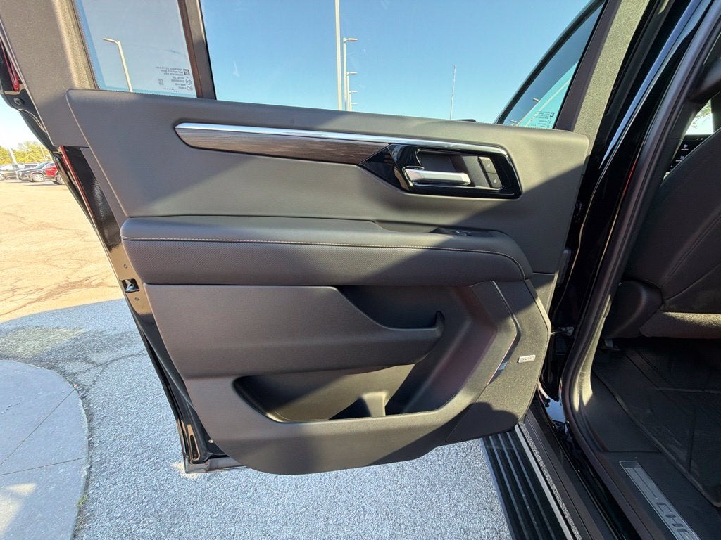 2027 Chevrolet Suburban Premier