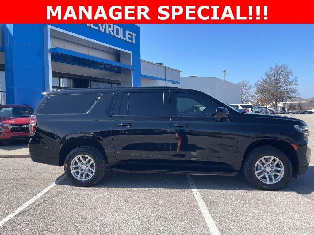 2022 Chevrolet Suburban RST